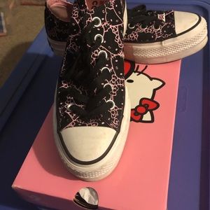 Converse Hello Kitty